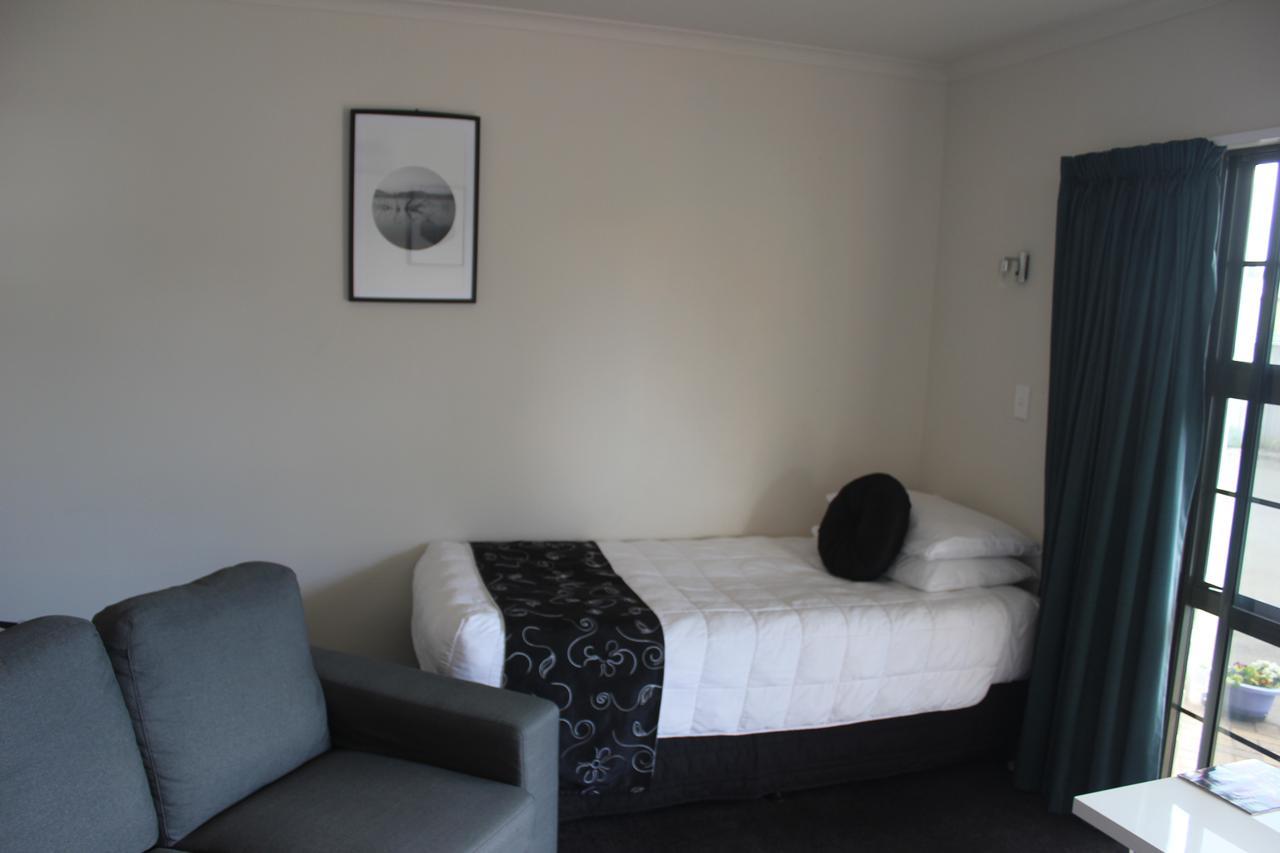Kiwi Court Motel Hawera Eksteriør bilde